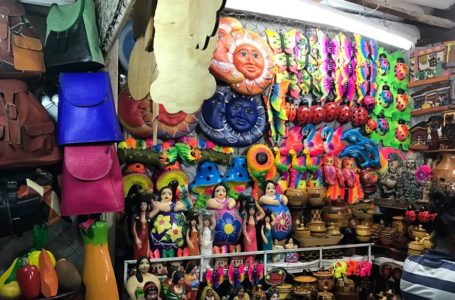 Mercado Roberto Huembés venta de artesanías y más