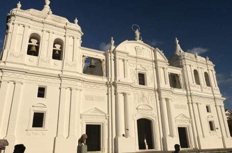 Visitar La Catedral de León Nicaragua